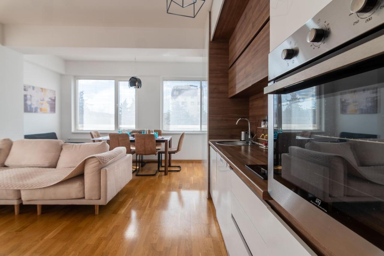 High-End Spacious Apartment Next To City Mall Skopje Exterior photo